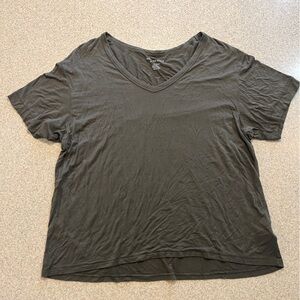 American Eagle Soft & Sexy Tee Shirt | Size Medium
